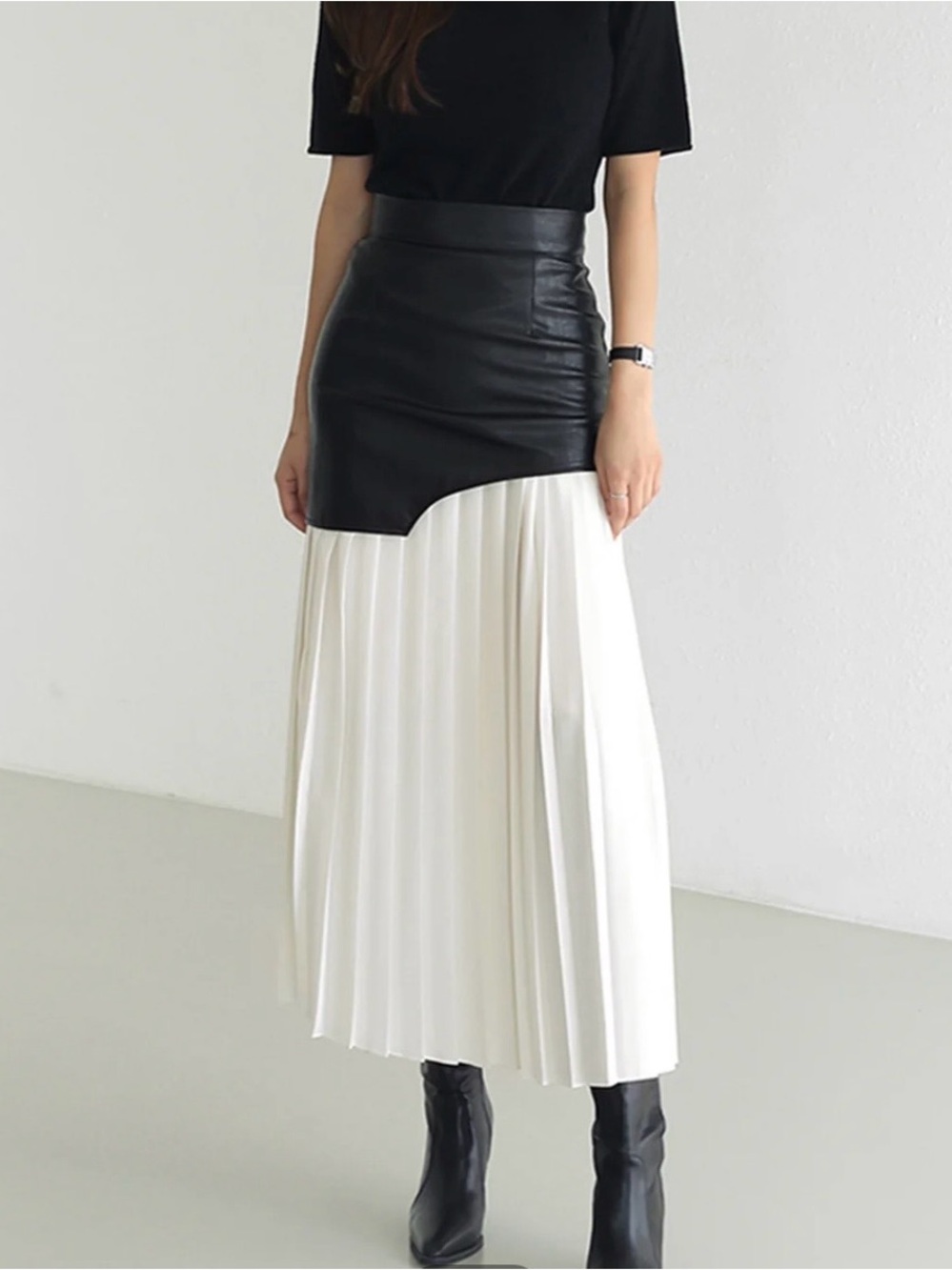 Commense Black and White High-Low Pleated Maxi Skirt